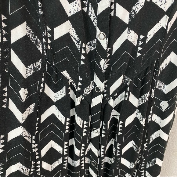 Volcom Black & White Racer Back Chevron Stripe Maxi Dress Front Snaps Small - Picture 2 of 13